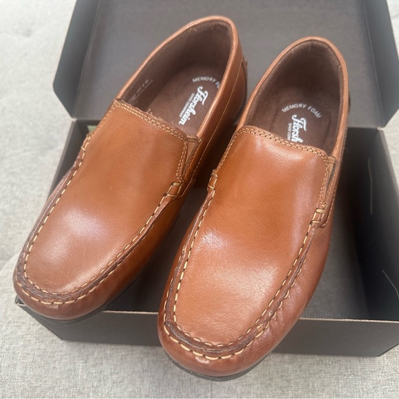 NIB FLORSHEIM JASPER VENETIAN SADDLE TAN DRESS LOAFERS BIG BOYS SIZE 6 wide - Picture 1 of 3